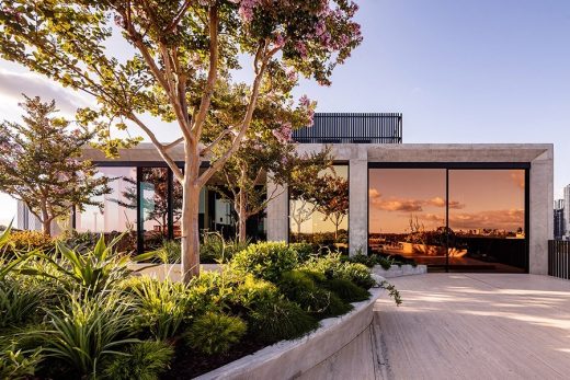 piccolo-house-in-south-melbourne-victoria-w180820-1-520x347