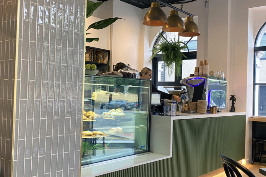 le-Cafe-at-R-Hotel-Geelong-1500x650